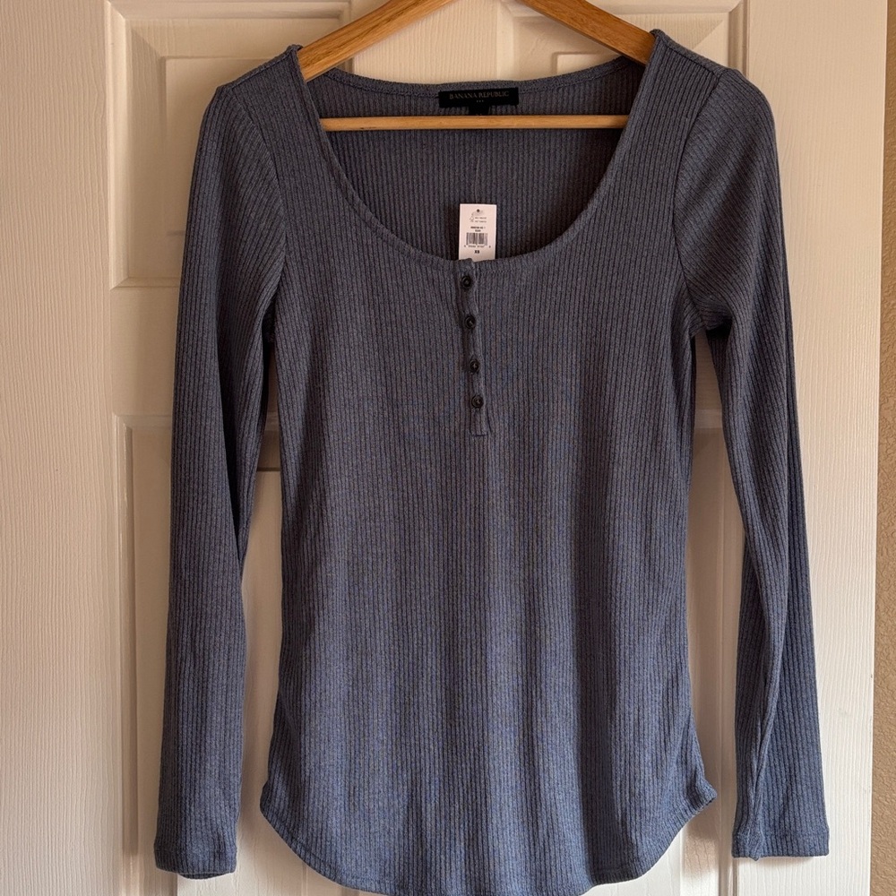 Banana Republic Charcoal Long Sleeve Henley Blouse